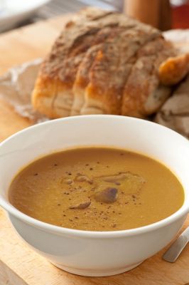 Soupe aux marrons, café et parmesan