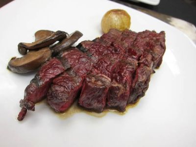 Filet mignon aux pruneaux et au café
